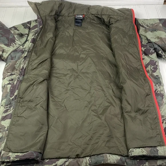 the North Face camo print medium weight zip up jacket L - Picture 13 of 15